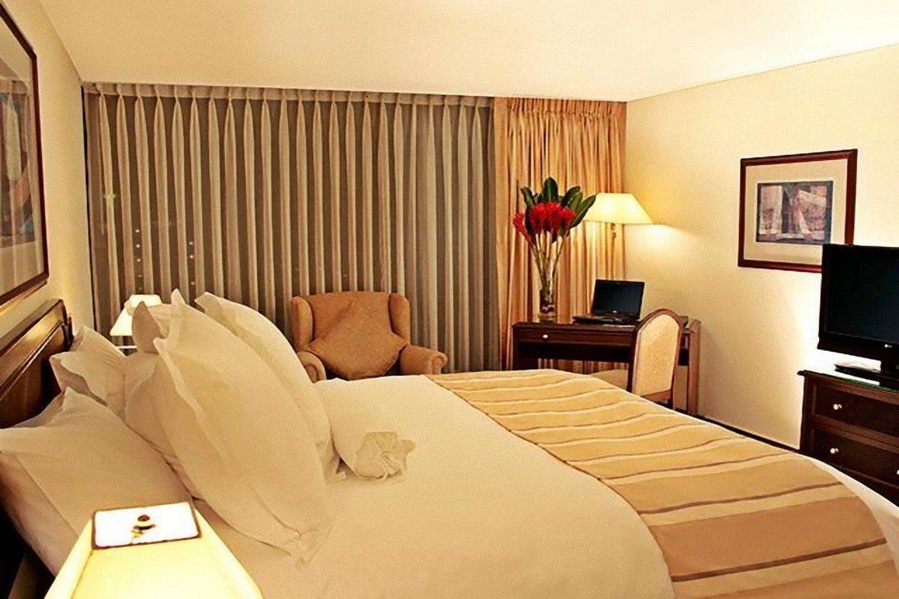 Thunderbird Hotel Fiesta & Casino ليما الغرفة الصورة